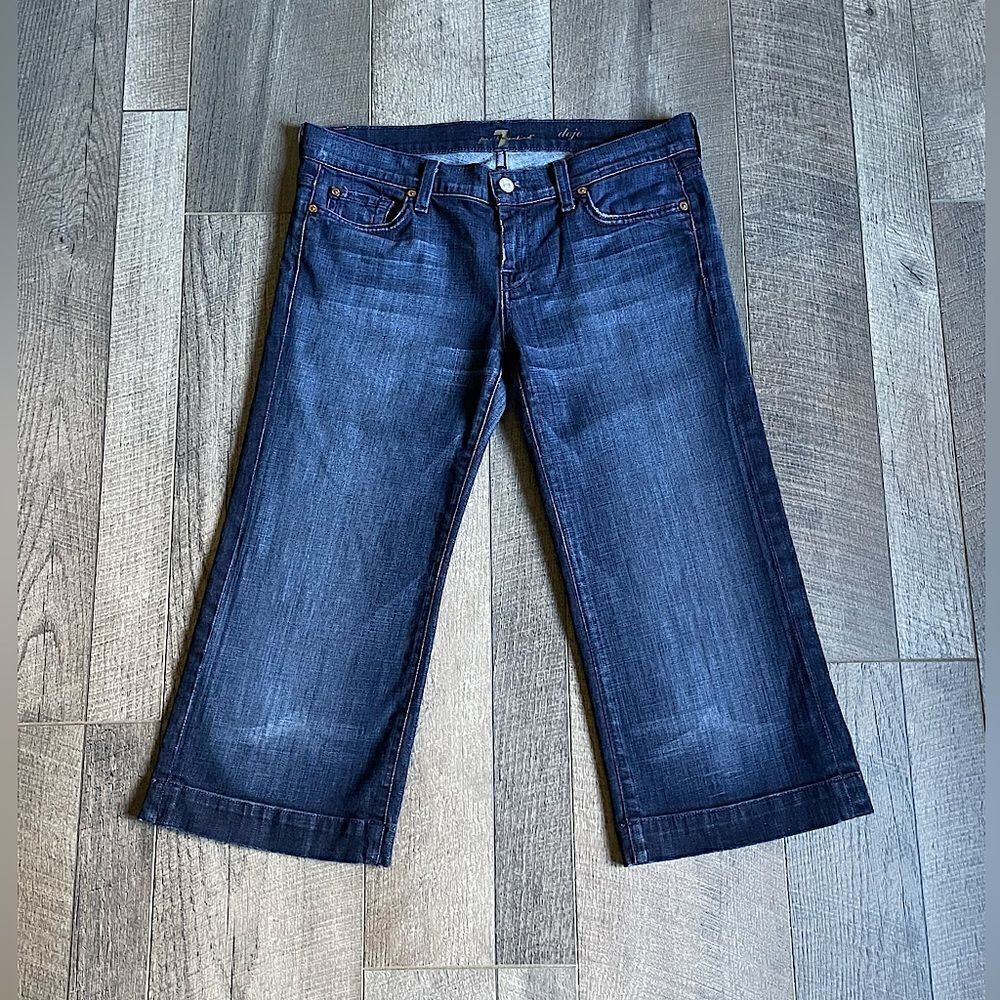 NWOT! 7 For All Mankind, Women’s Dark-Wash, Cropped, Wide-Leg, “Dojo” jeans. 29W